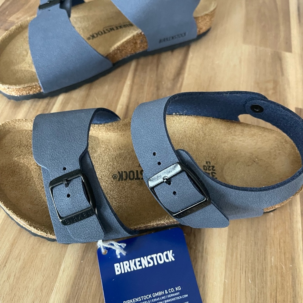 Kids Birkenstocks. Size 34 (3-3.5).  NWT